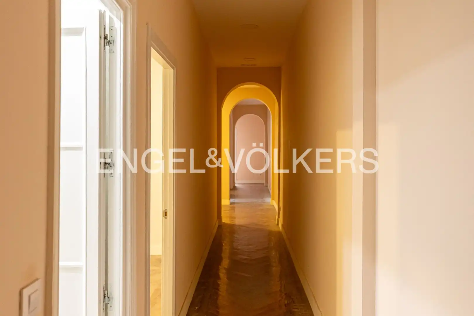 Flat for sale in Madrid  with Heating