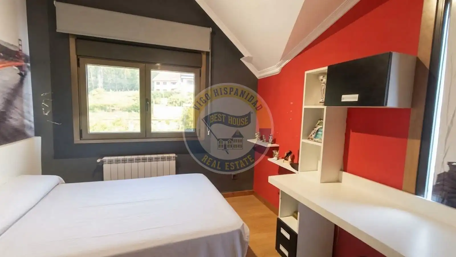 Bedroom of Houses for sale in Bembrive