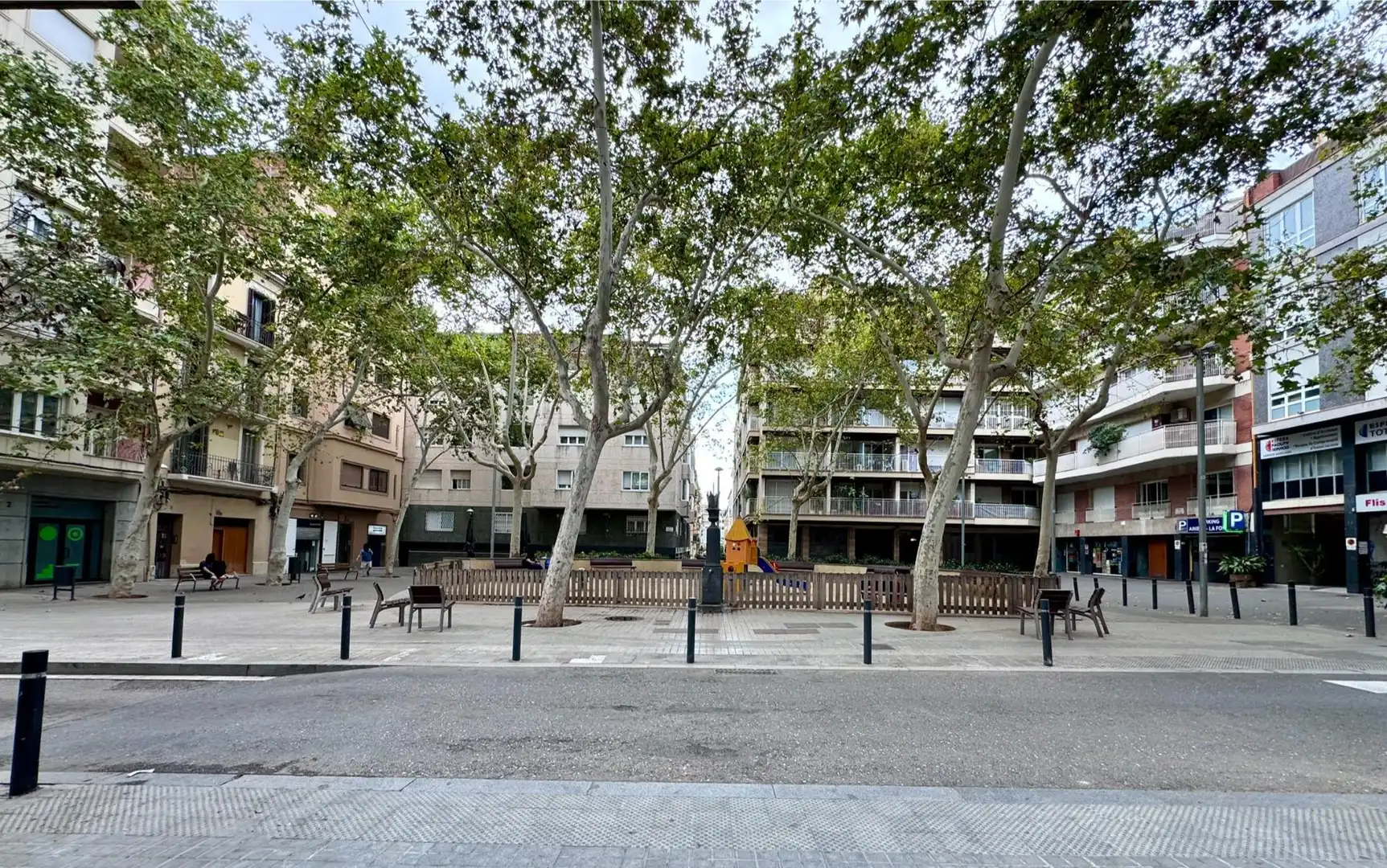 Individual en venda a Carrer OLIANA 8