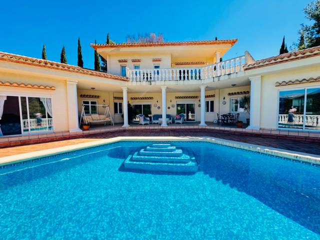 Casa-chalet en Venta en Orba