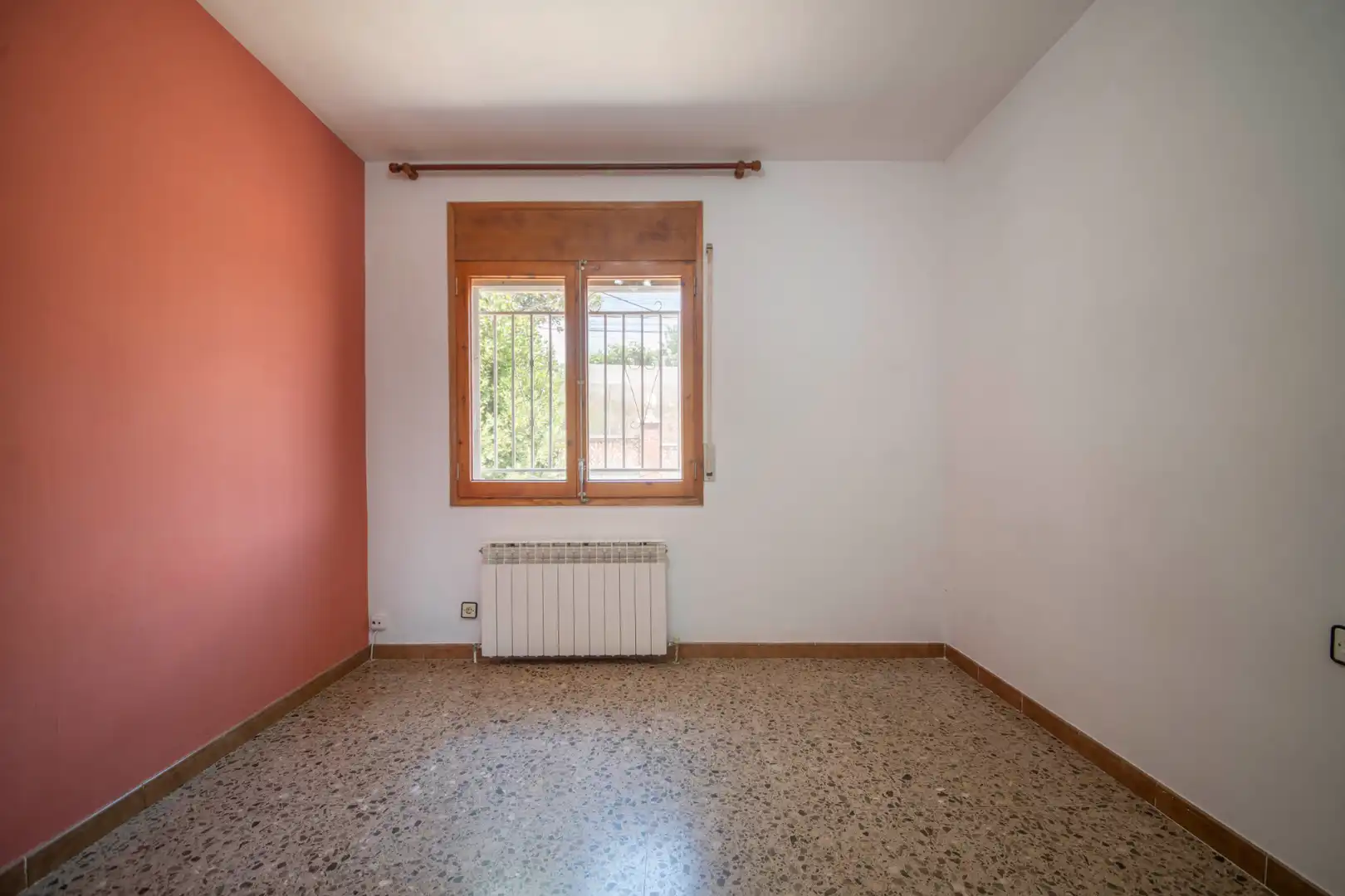Dormitori de Casa o xalet en venda en Mediona amb Calefacció, Jardí privat i Terrassa