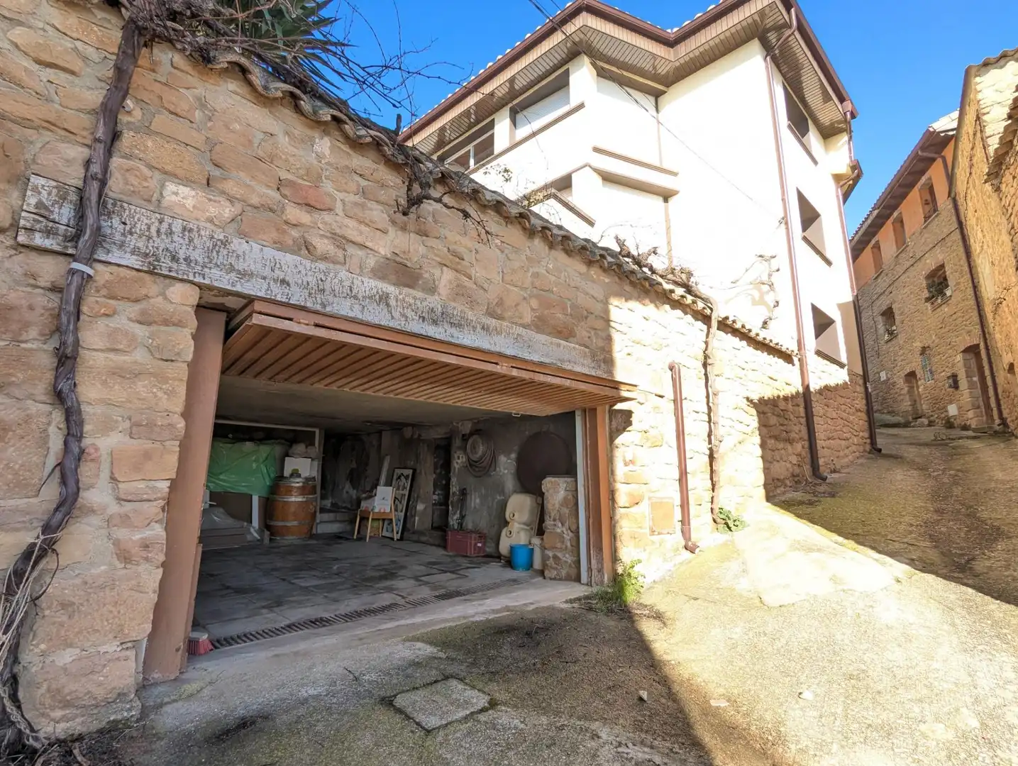 Vista exterior de Casa o chalet en venta en Aberin con Calefacción, Jardín privado y Piscina