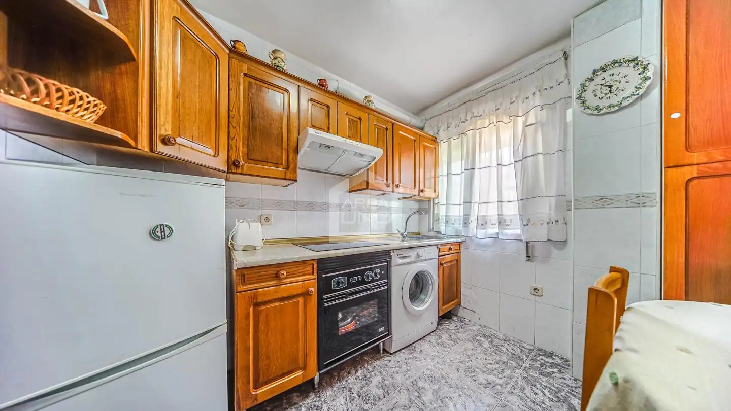 Kitchen of Ground floor for sale in Alcorcón  with Heating and Parquet flooring