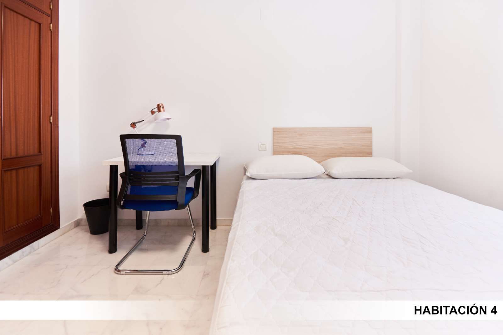 Dormitori de Pis per a compartir en  Sevilla Capital amb Aire condicionat, Terrassa i Moblat