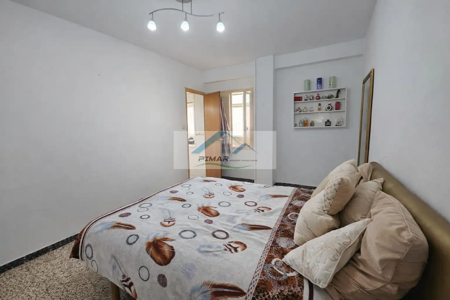 Habitación de Piso en venta en Elche / Elx con Balcón