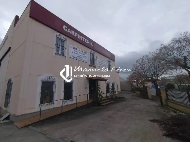 Nau industrial en venda a Malpartida de Cáceres, imagen 2
