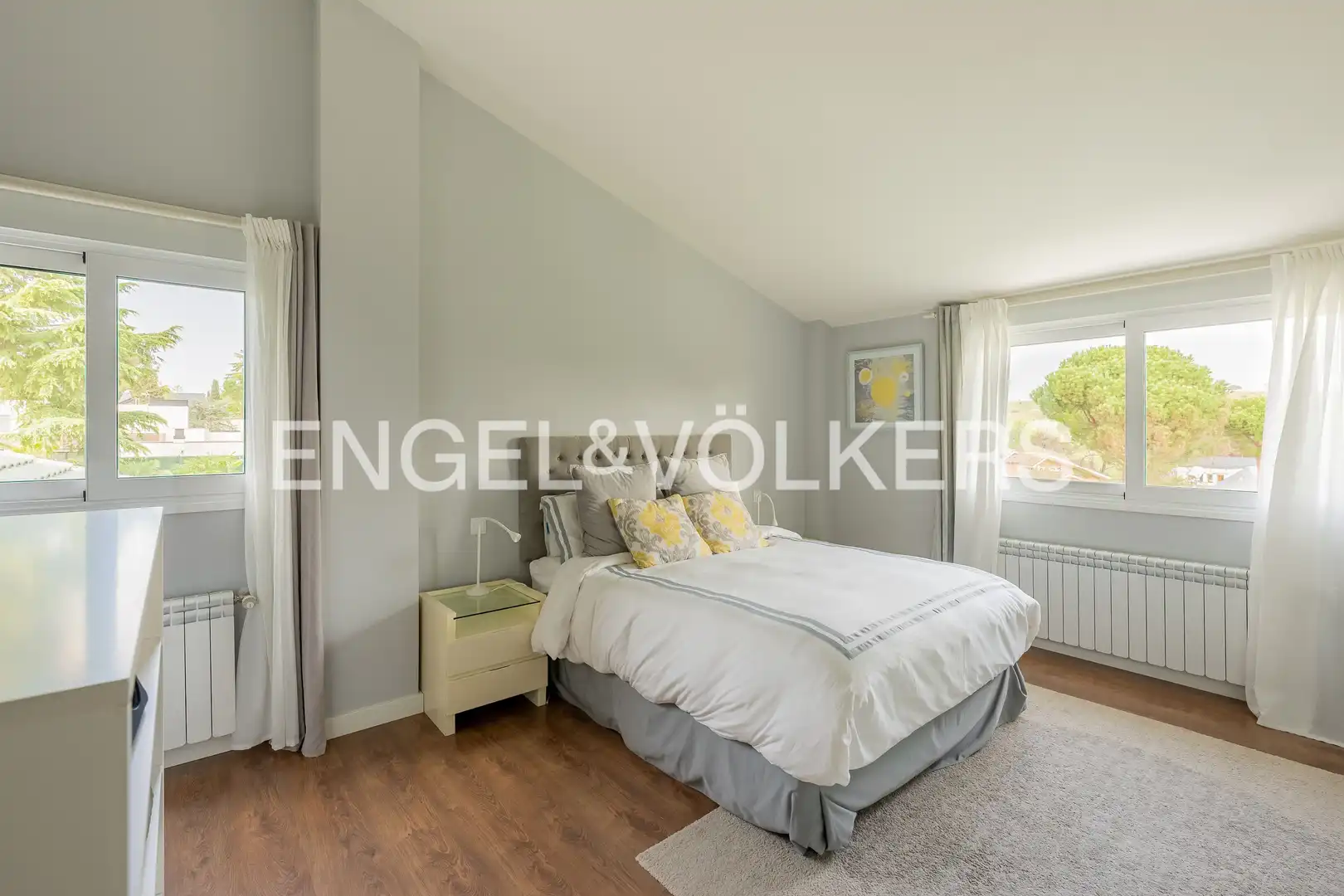 Habitación de Casa adosada de alquiler en Tres Cantos con Aire acondicionado, Calefacción y Jardín privado