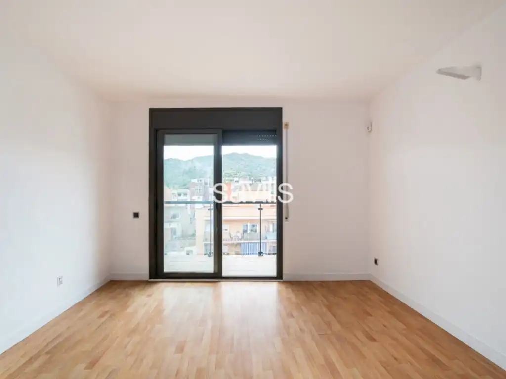 Dormitori de Apartament en venda en Montcada i Reixac