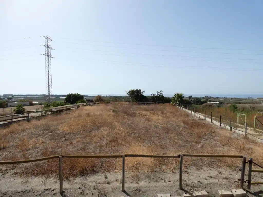Country homes for sale in Almayate