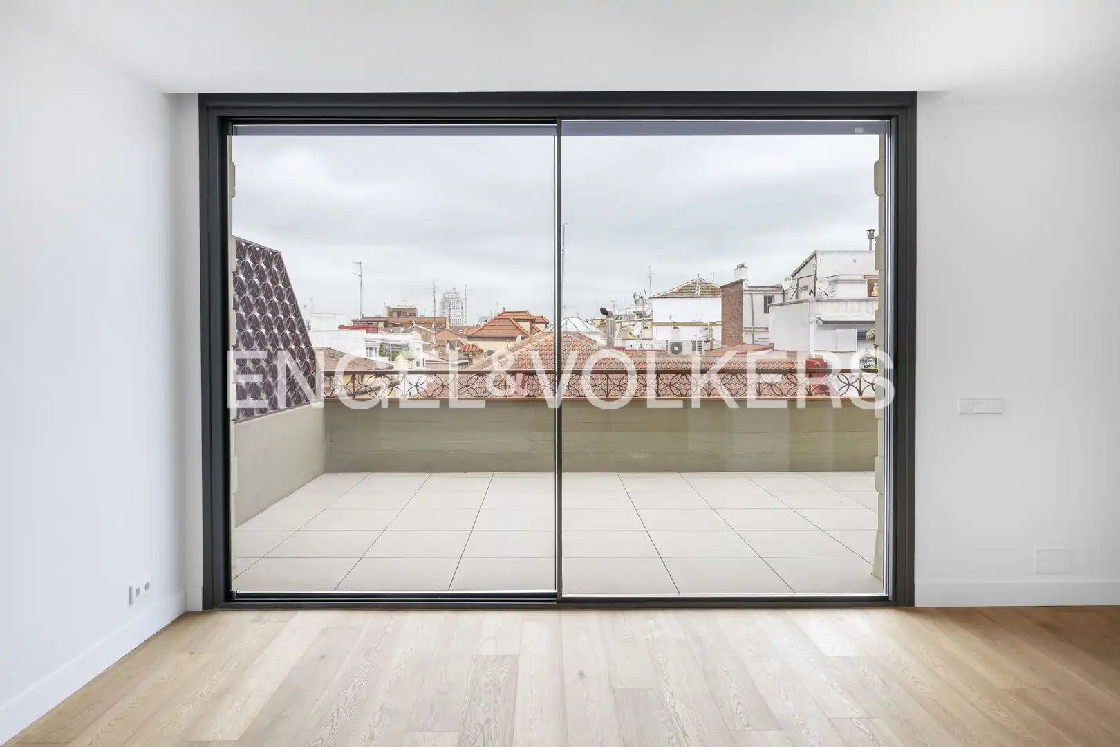 Terrassa de Àtic de lloguer en Madrid amb Aire condicionat, Calefacció i Parquet