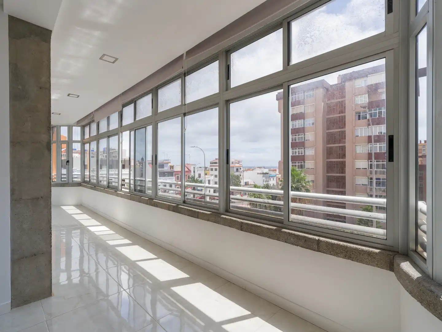 Vista exterior de Pis en venda en Las Palmas de Gran Canaria amb Traster i Moblat