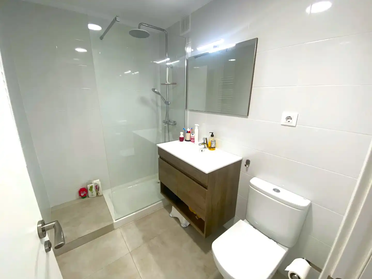 Bathroom of Flat for sale in Castro-Urdiales  with Heating, Private garden and Parquet flooring
