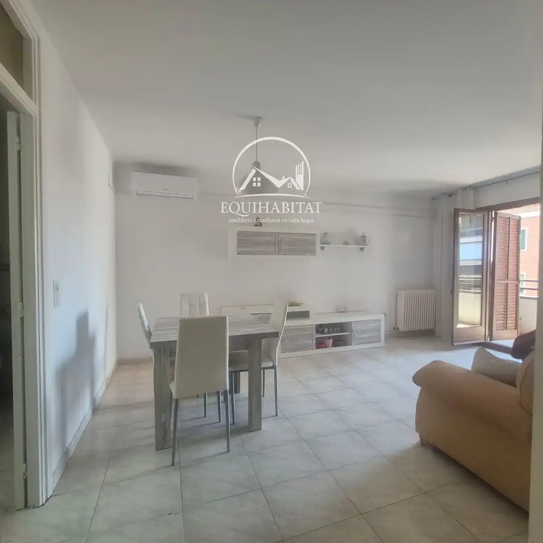 Sala de estar de Piso de alquiler en Lleida con Aire acondicionado, Terraza y Amueblado
