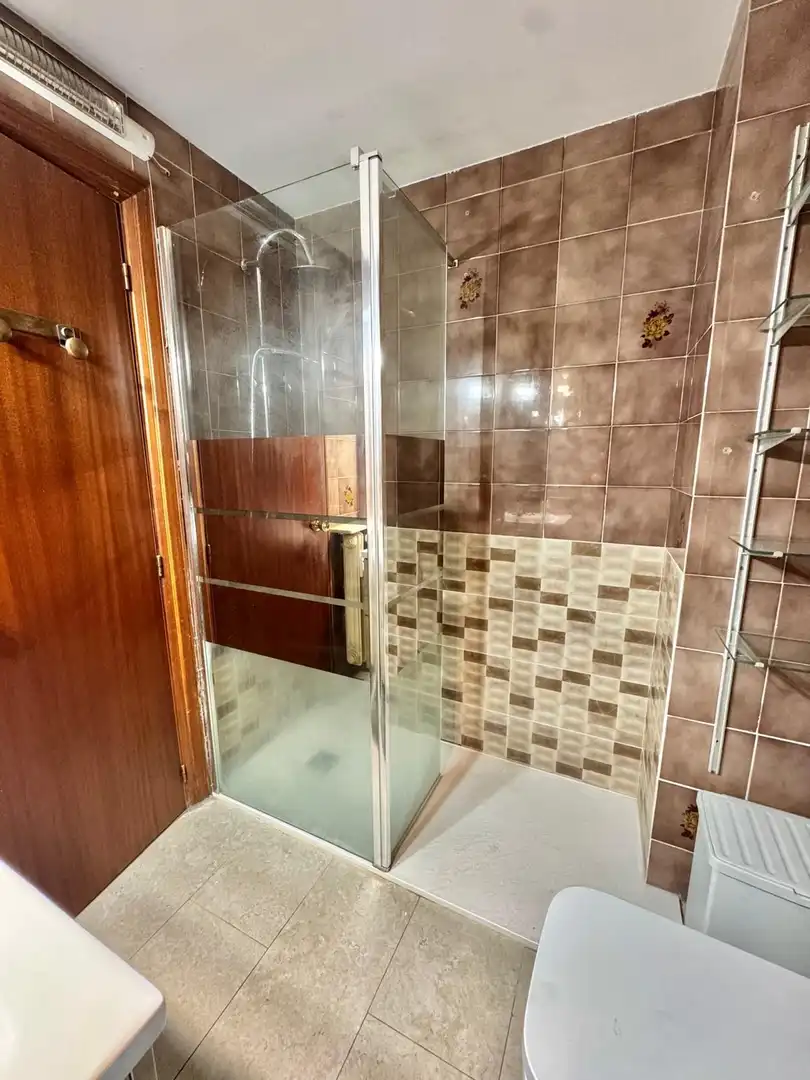Baño de Apartamento en venta en  Logroño con Calefacción