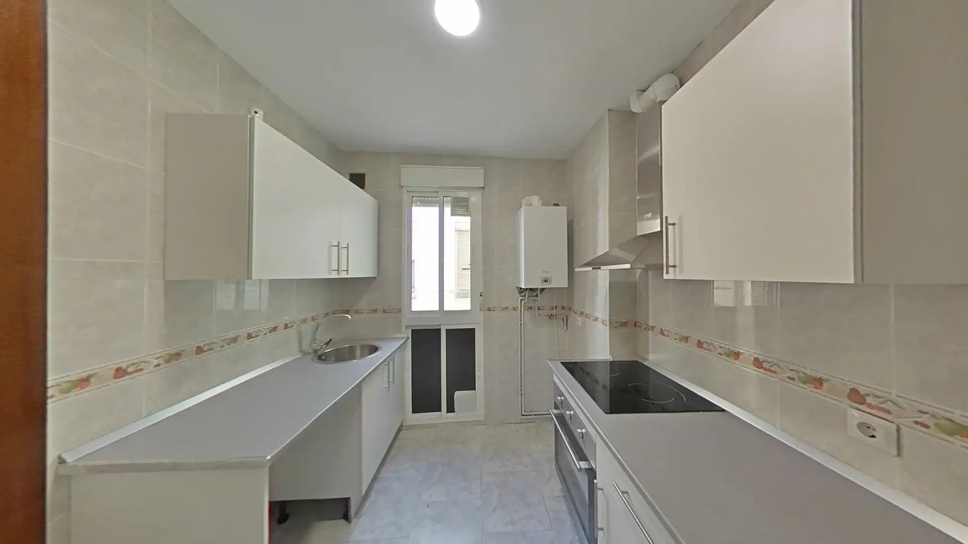 Cuina de Pis en venda en Madrid amb Calefacció i Parquet