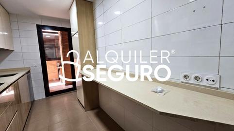 Photo 4 of Flat to rent in Fernando VII, San José - Buenos Aires, Madrid