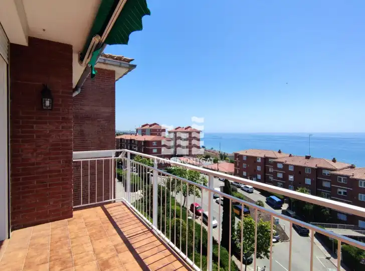 Exterior view of Attic for sale in Montgat  with Heating, Parquet flooring and Terrace