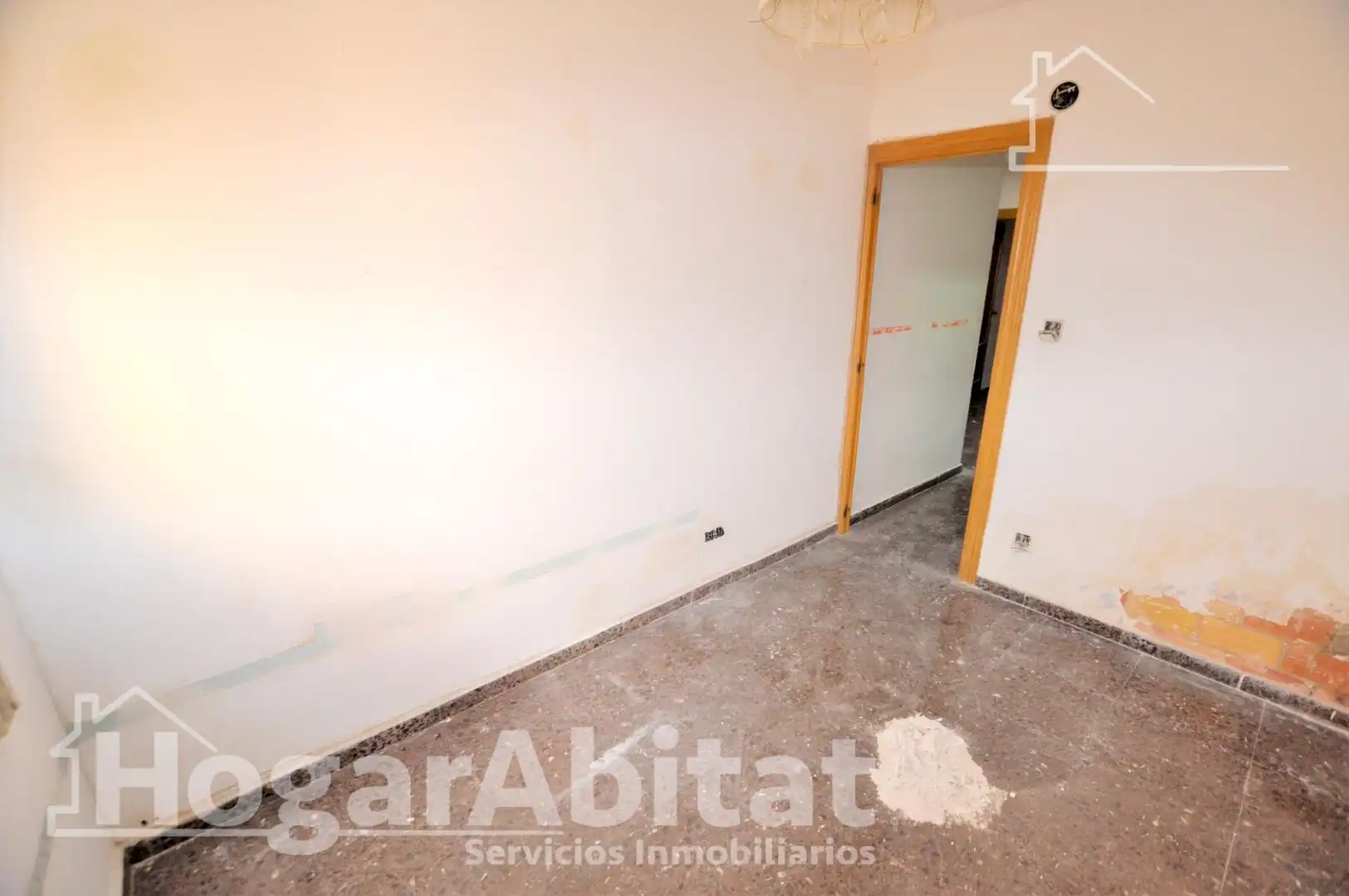Dormitori de Pis en venda en Manises amb Aire condicionat, Terrassa i Balcó