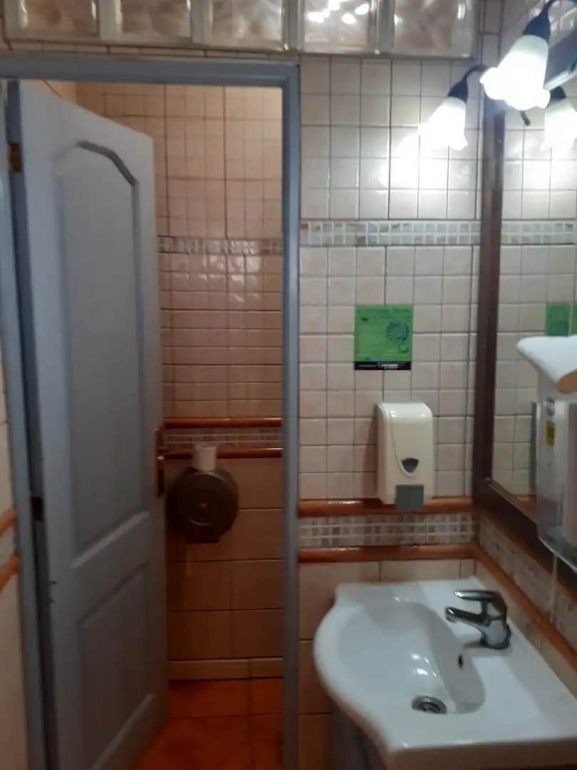 Bany de Local en venda en Adeje amb Aire condicionat