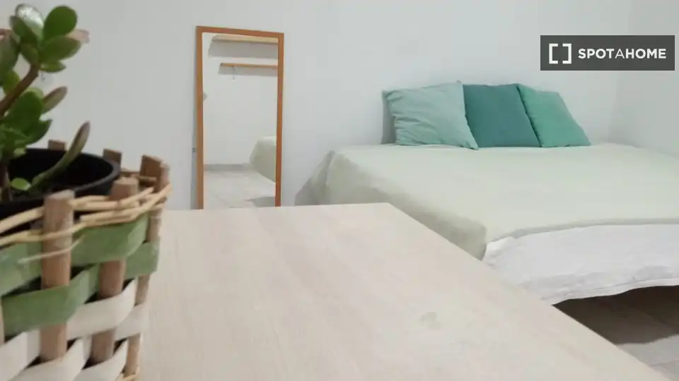 Schlafzimmer von Wohnung zur untervermieten in Las Palmas de Gran Canaria mit Klimaanlage, Terrasse und Möbliert