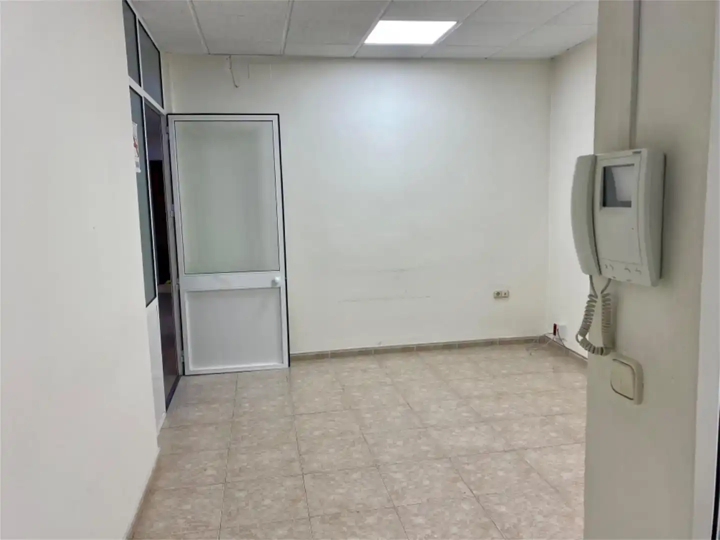 Commercial properties for rent in Antequera  with Air Conditioner