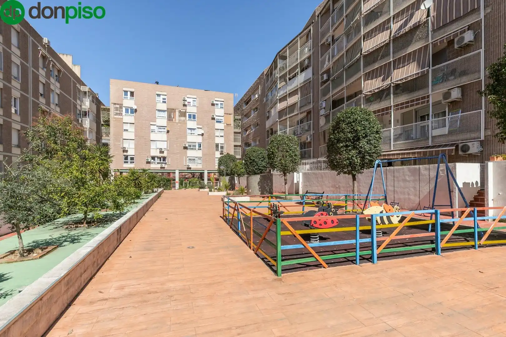 Exterior view of Flat for sale in Granada  with Air Conditioner, Terrace and Balcony