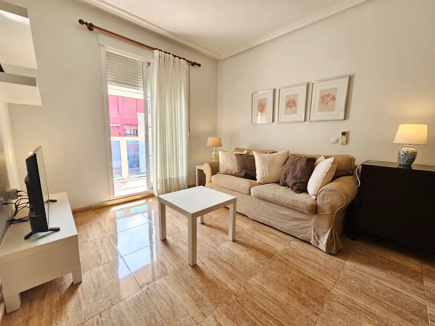 Wohnzimmer von Wohnungen zur Miete in San Pedro del Pinatar mit Klimaanlage, Heizung und Terrasse