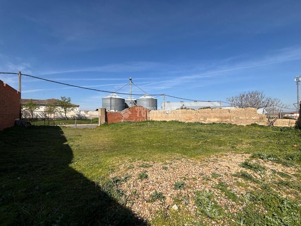 Residential zum Verkauf in Nava del Rey