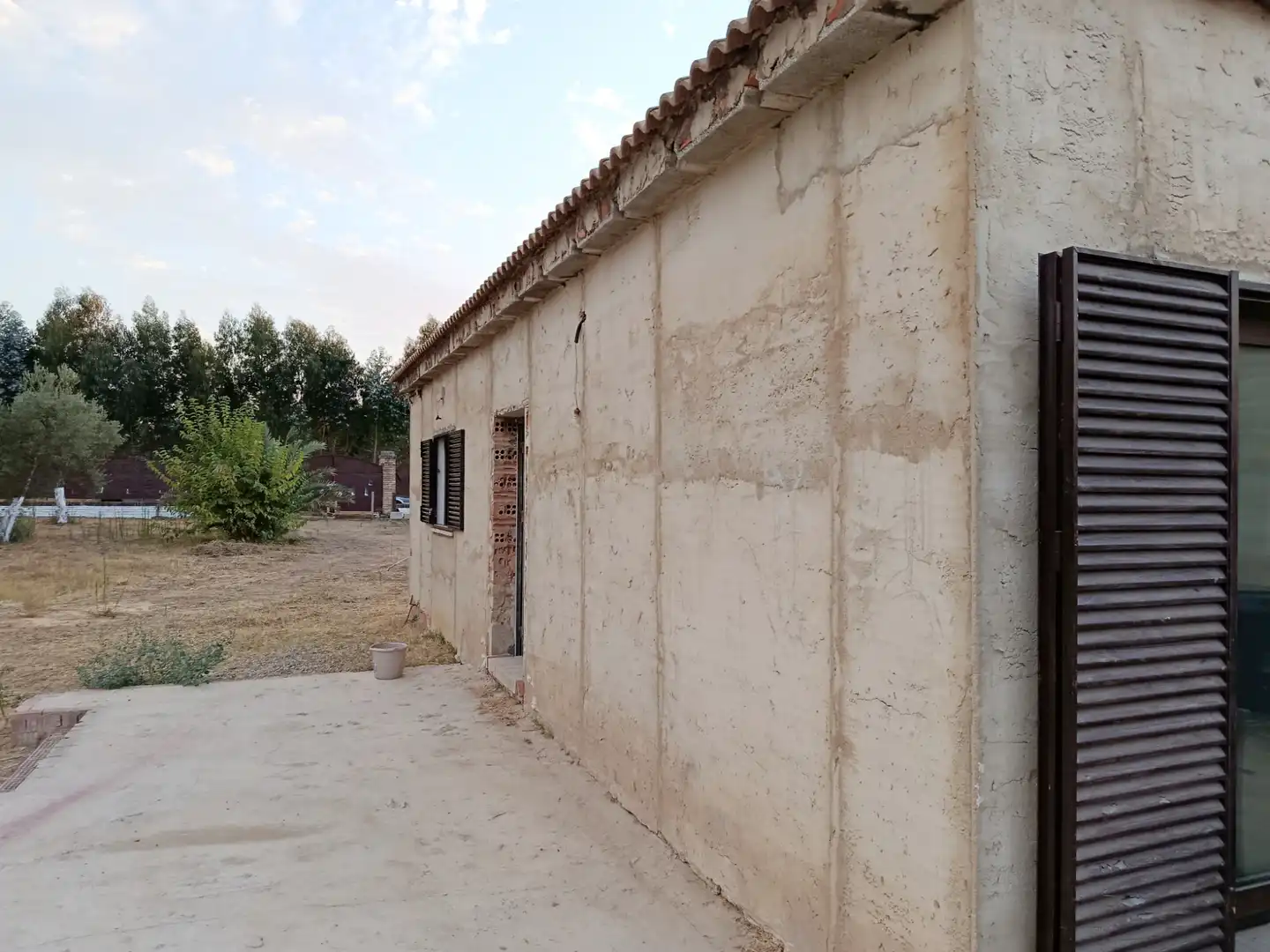 Vista exterior de Finca rústica en venda en Hinojos amb Terrassa