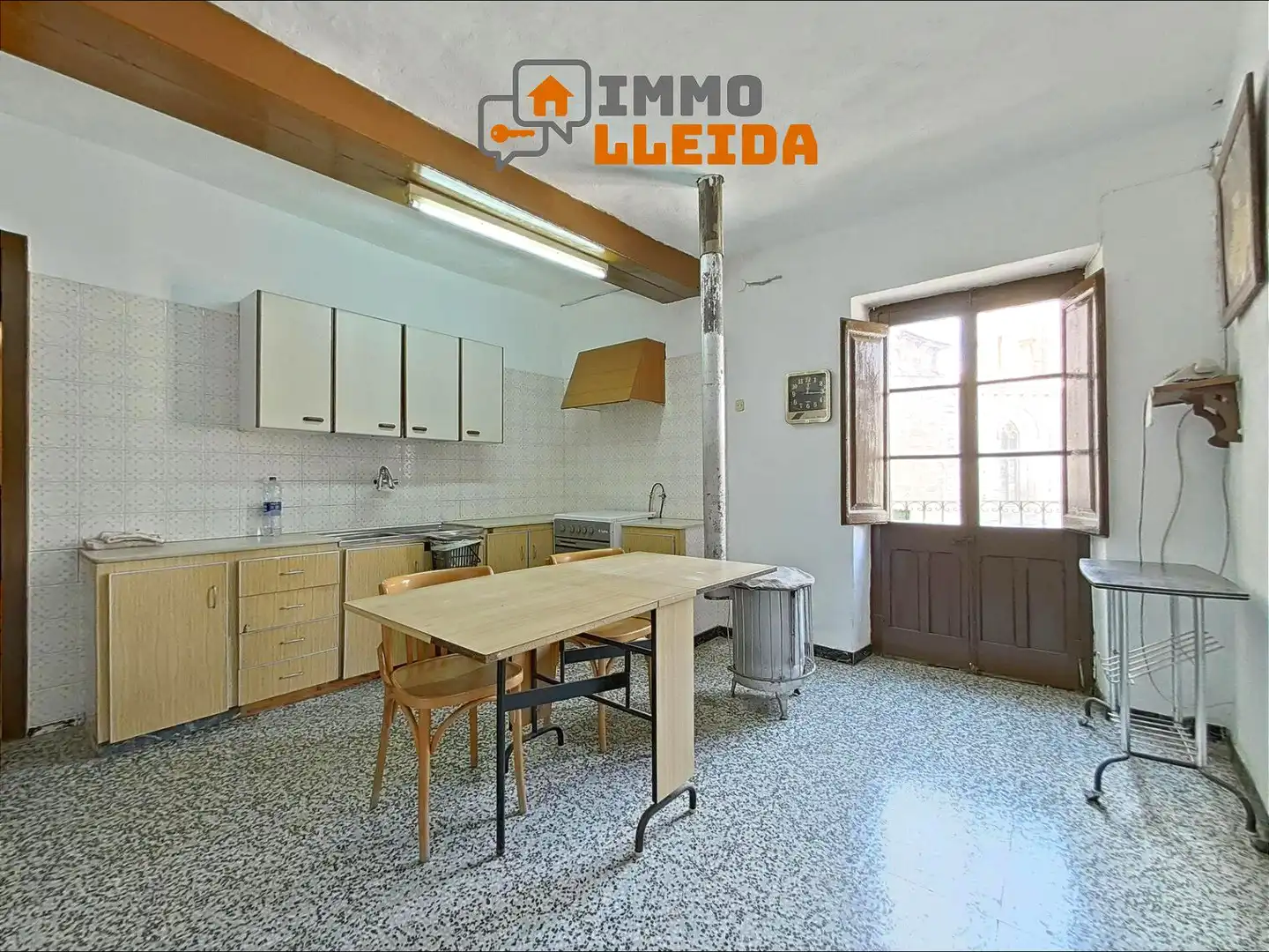 Cuina de Casa adosada en venda en Vallbona de Les Monges amb Terrassa, Traster i Moblat