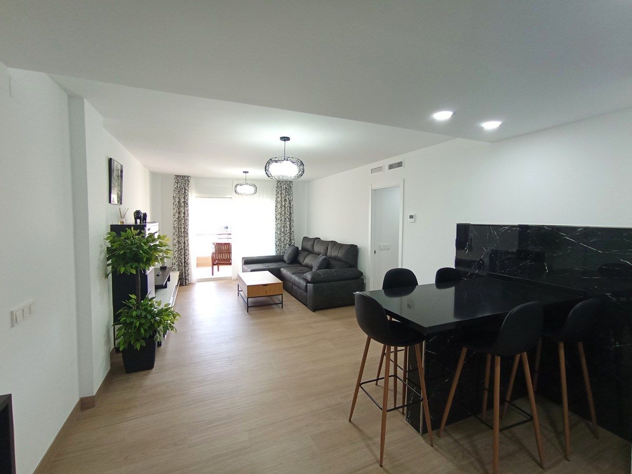 Sala de estar de Piso de alquiler en Málaga Capital con Aire acondicionado, Terraza y Amueblado