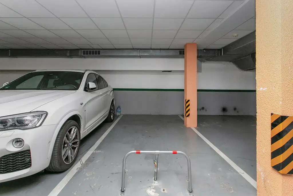 Parking de Piso en venta en Sant Pere de Ribes con Piscina