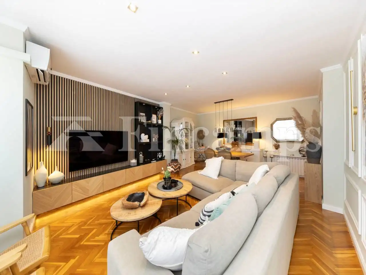 Living room of Attic for sale in Sabadell  with Air Conditioner, Heating and Parquet flooring