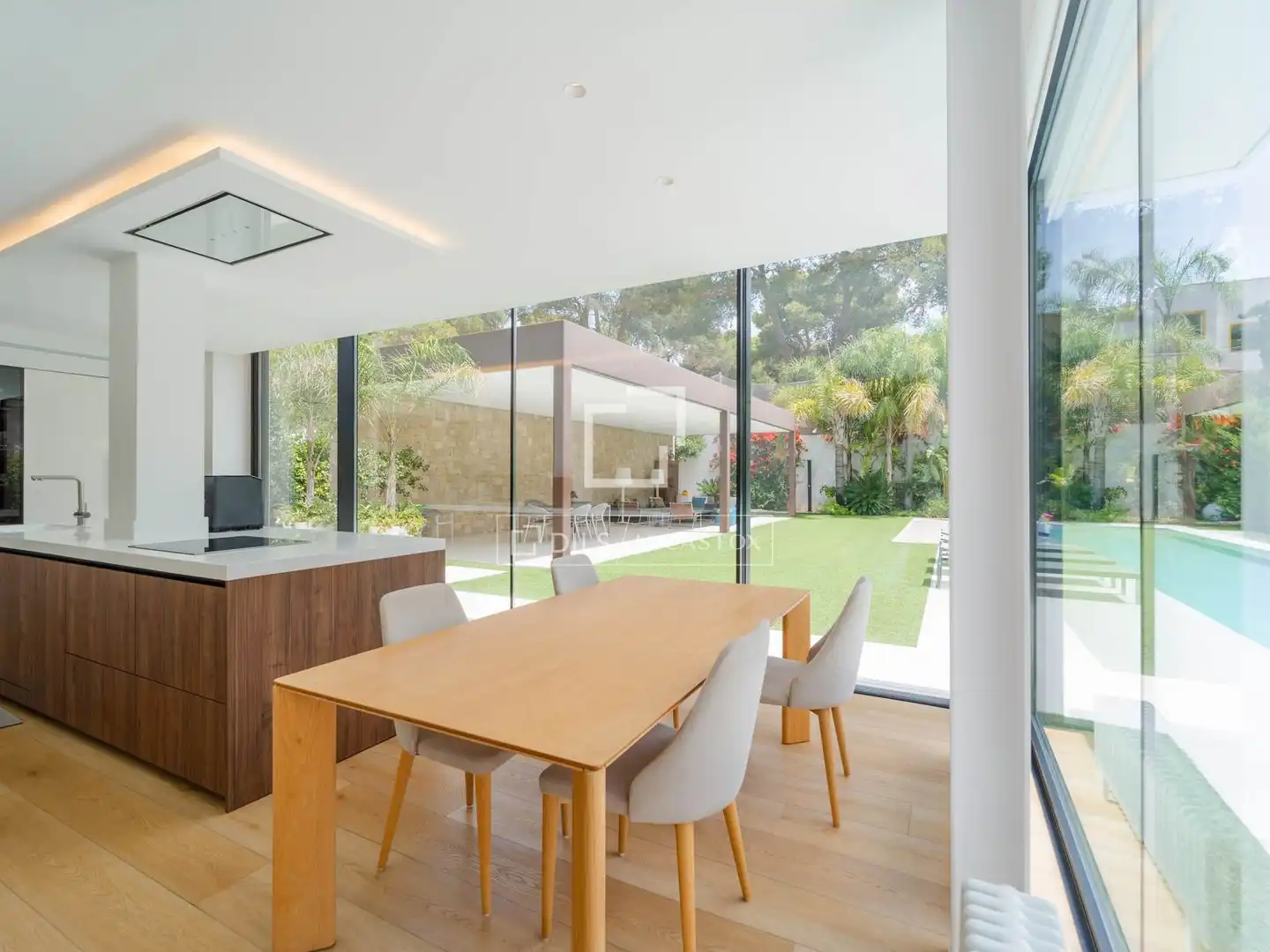 Comedor de Casa o chalet en venta en Godella con Aire acondicionado, Calefacción y Jardín privado