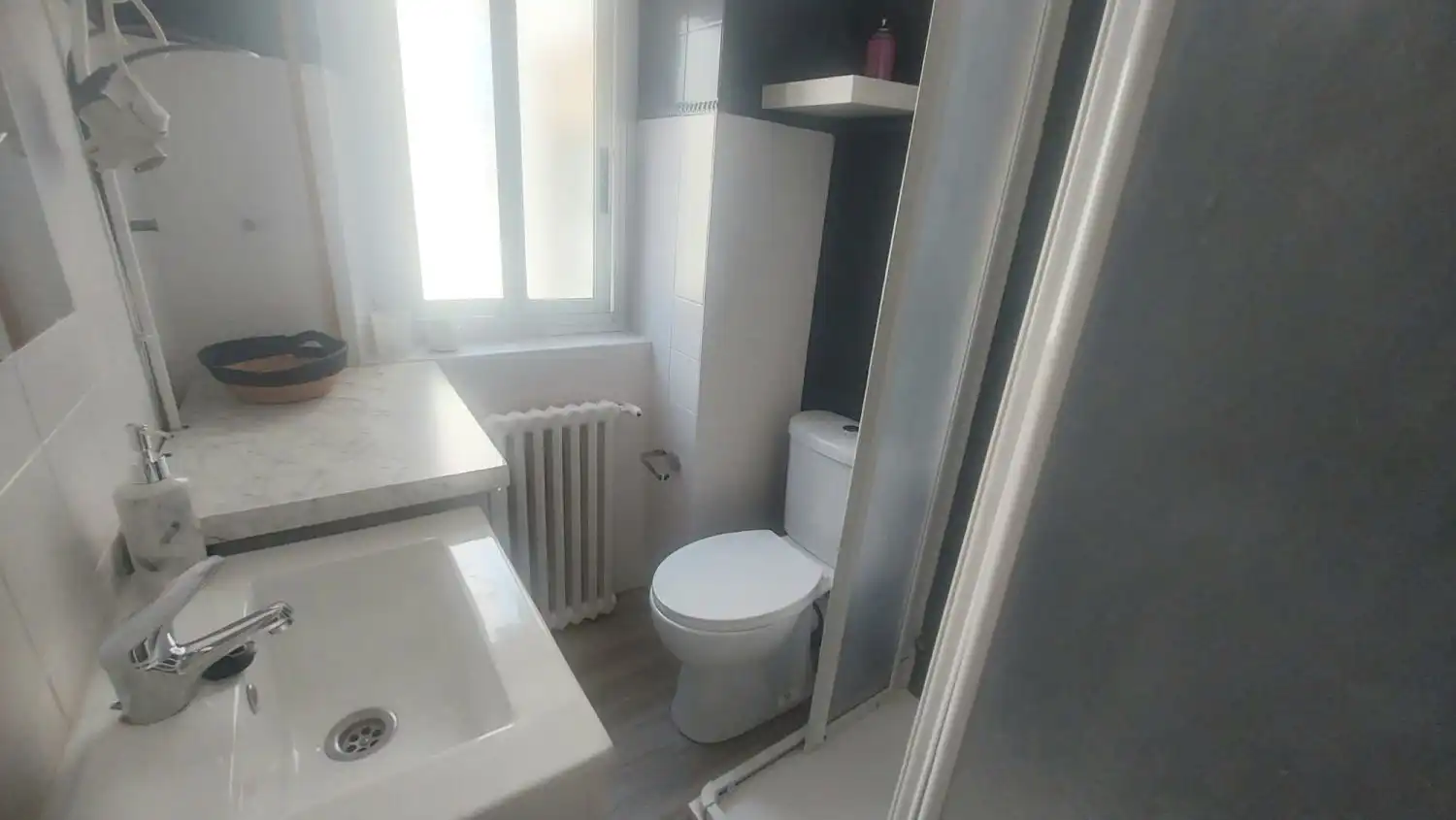 Baño de Apartamento de alquiler en Jaén con Calefacción y Amueblado