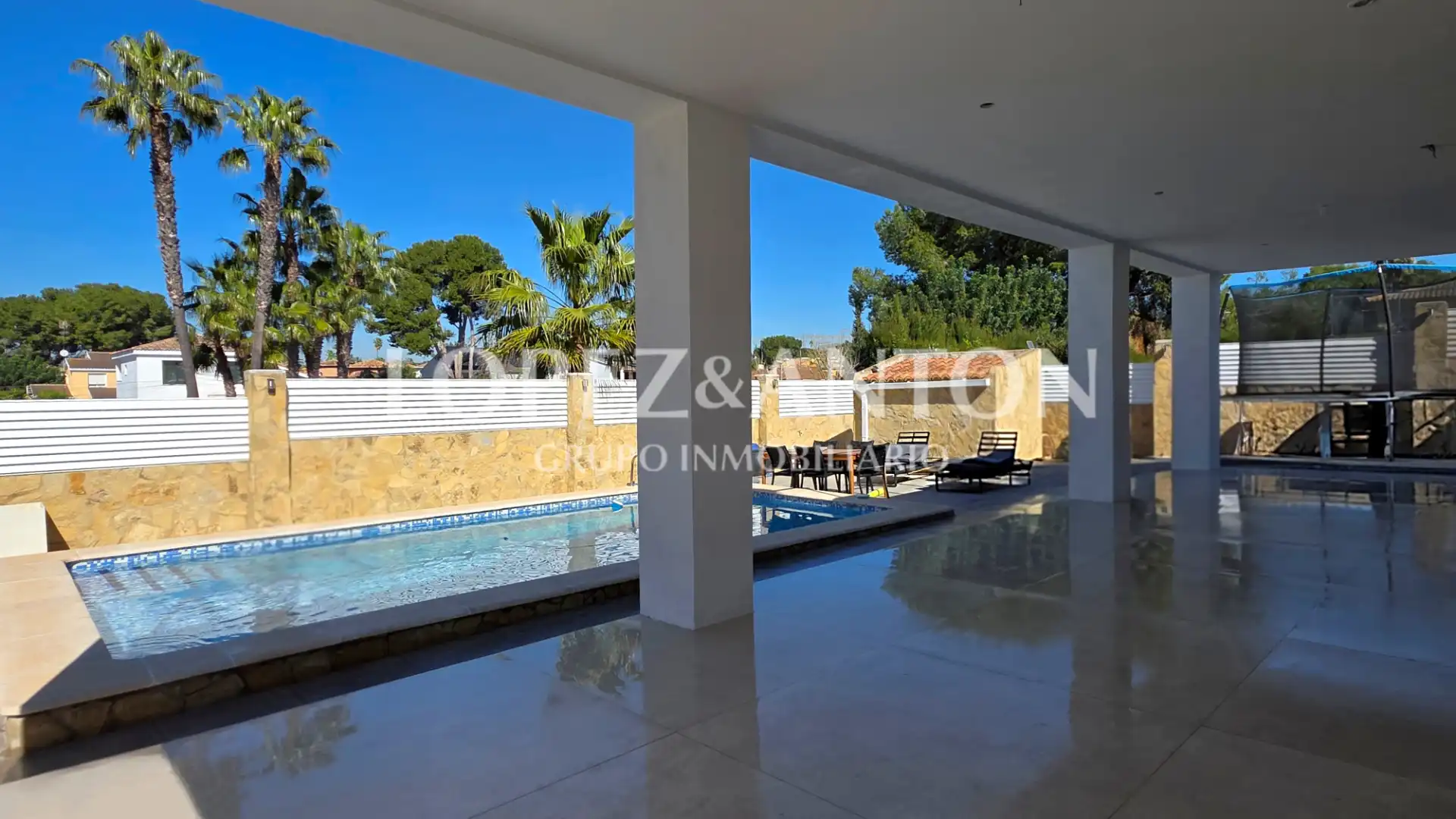 Terrace of Houses for sale in L'Eliana  with Air Conditioner, Private garden and Parquet flooring