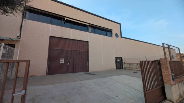 Nave industrial en Alquiler en Sant Joan - TV3