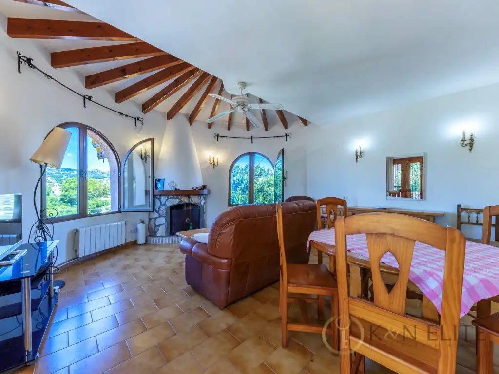 Sala d'estar de Casa o xalet en venda en Benissa amb Calefacció, Jardí privat i Piscina