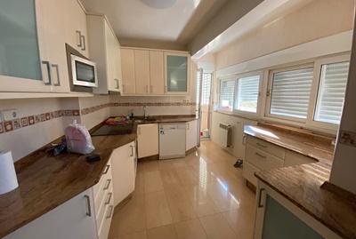 Foto 2 de Pis de lloguer a Calle Camilo Alonso Vega, Los Castros, Santander