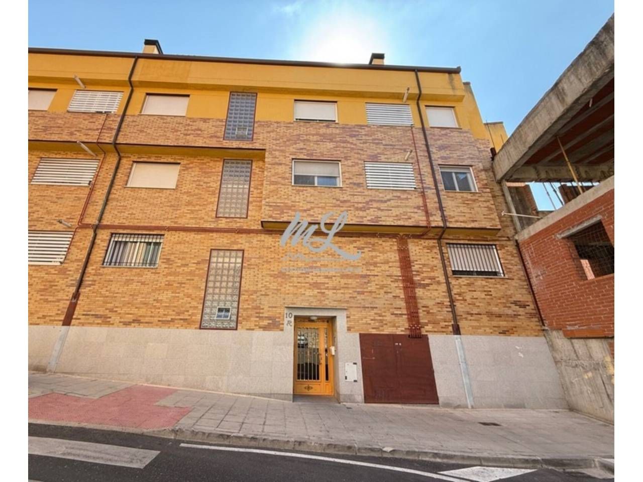 Exterior view of Duplex for sale in  Toledo Capital  with Heating, Storage room and Community pool