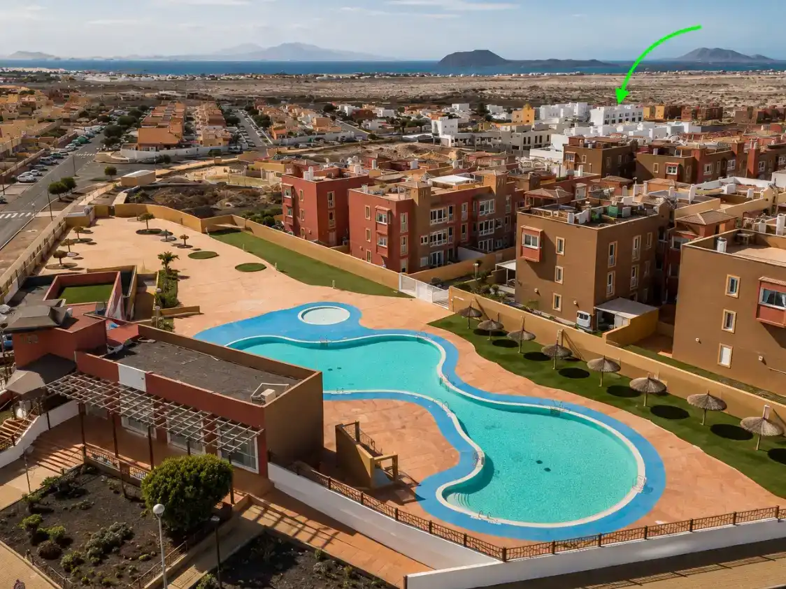 Piscina de Dúplex de lloguer en La Oliva amb Jardí privat, Piscina i Moblat