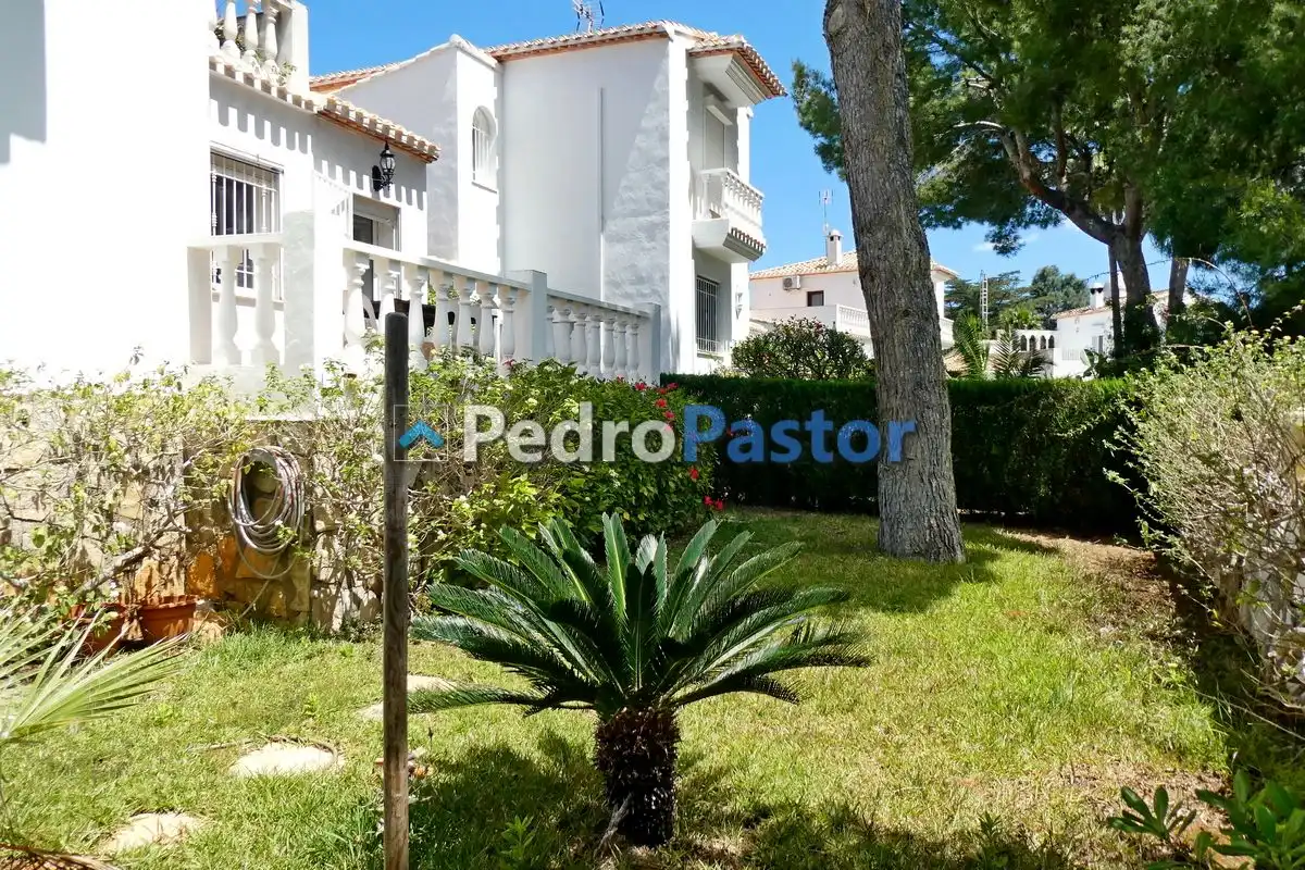 Jardín de Casa o chalet en venta en Dénia con Aire acondicionado, Calefacción y Jardín privado
