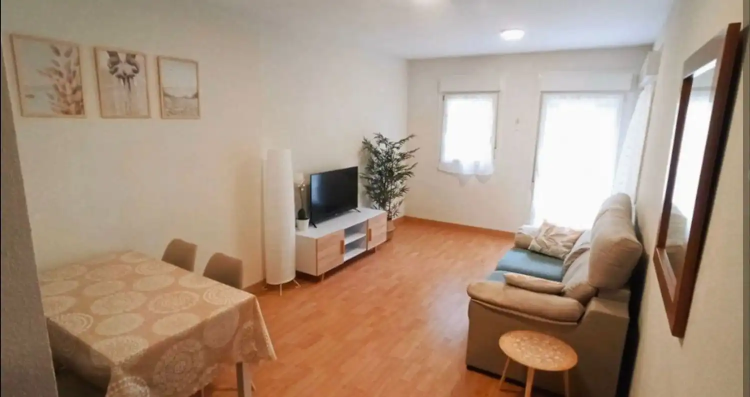 Sala de estar de Piso en venta en Llanes con Jardín privado, Terraza y Trastero