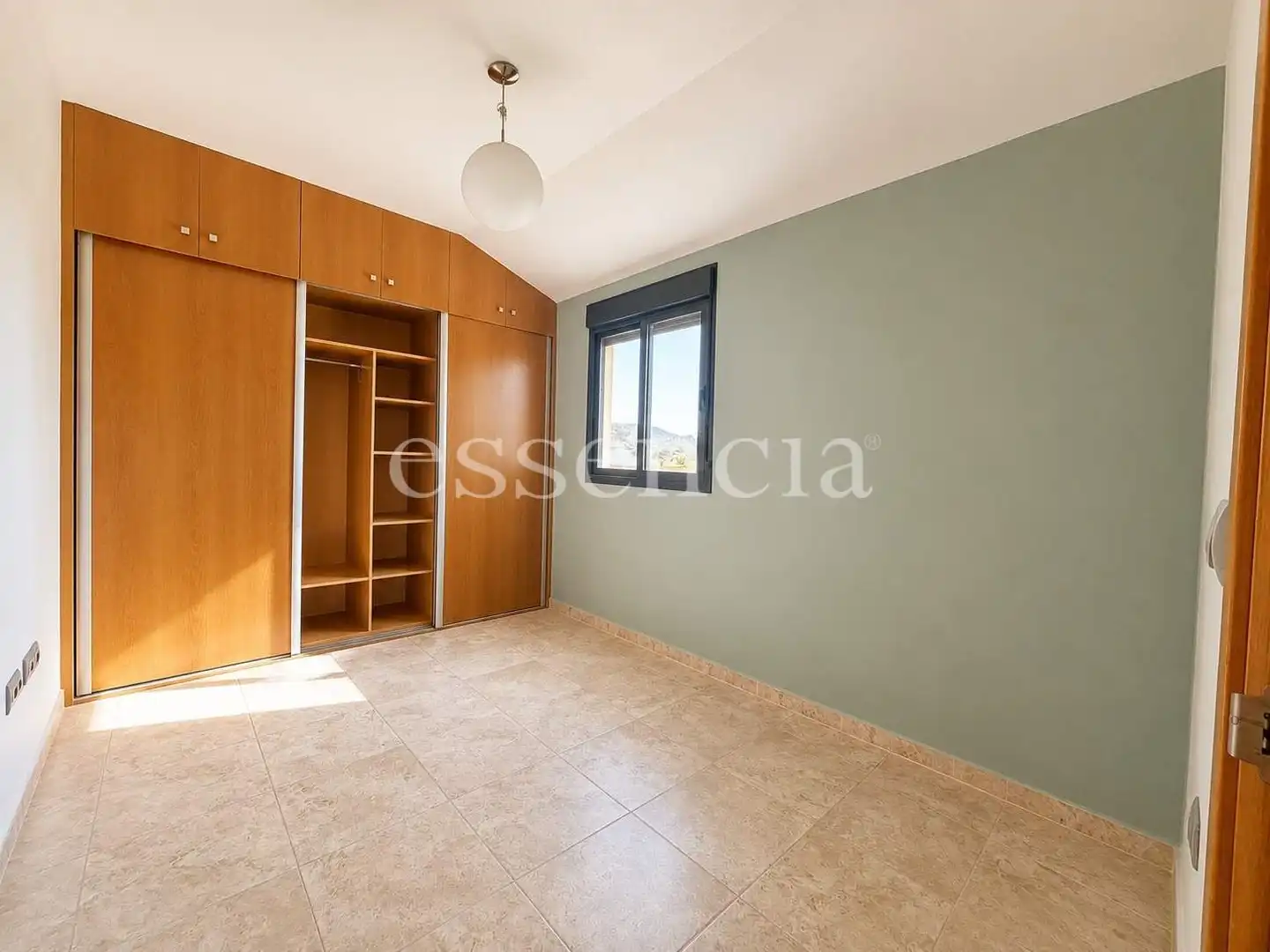 Habitación de Ático en venta en Gandia con Aire acondicionado, Jardín privado y Terraza