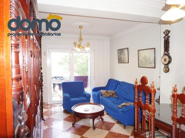 Flat with balcony to rent in Calle Halcón
