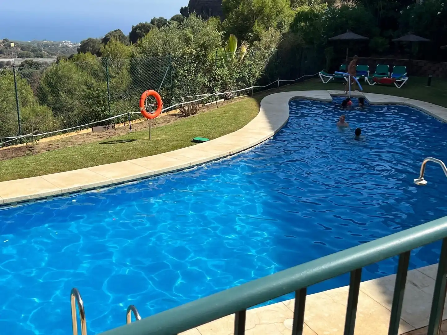 Apartamento con piscina en venta en Calahonda, imagen 19