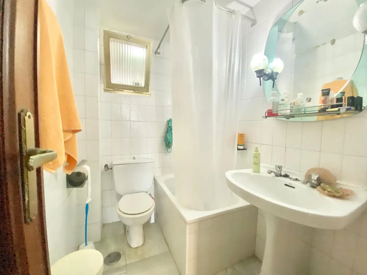 Bathroom of Apartments for rent in Benidorm  with Heating, Swimming Pool and Furnished