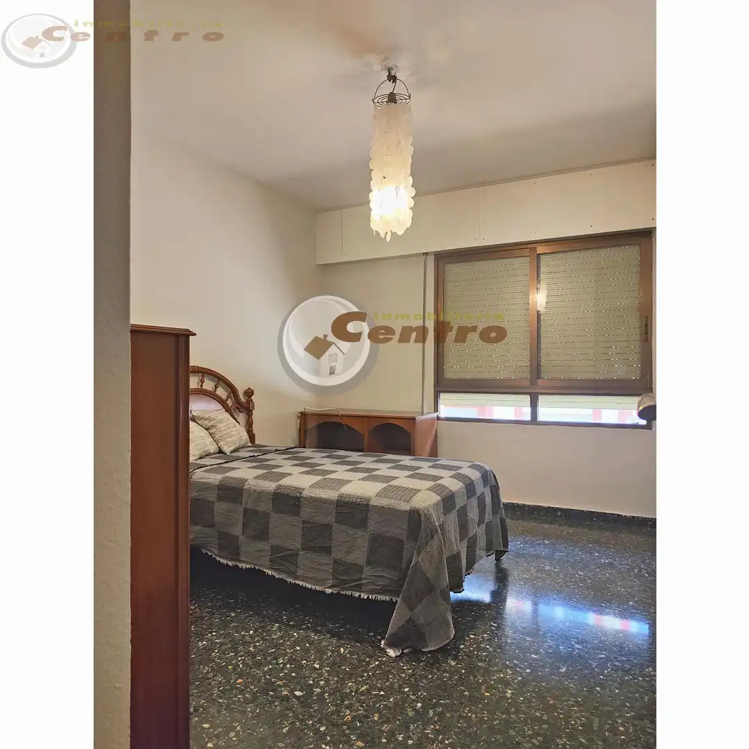 Habitación de Piso de alquiler en Albacete con Calefacción, Amueblado y Balcón