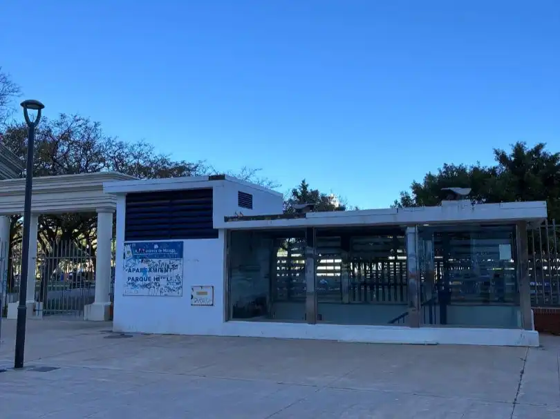 Vista exterior de Garaje de alquiler en Málaga