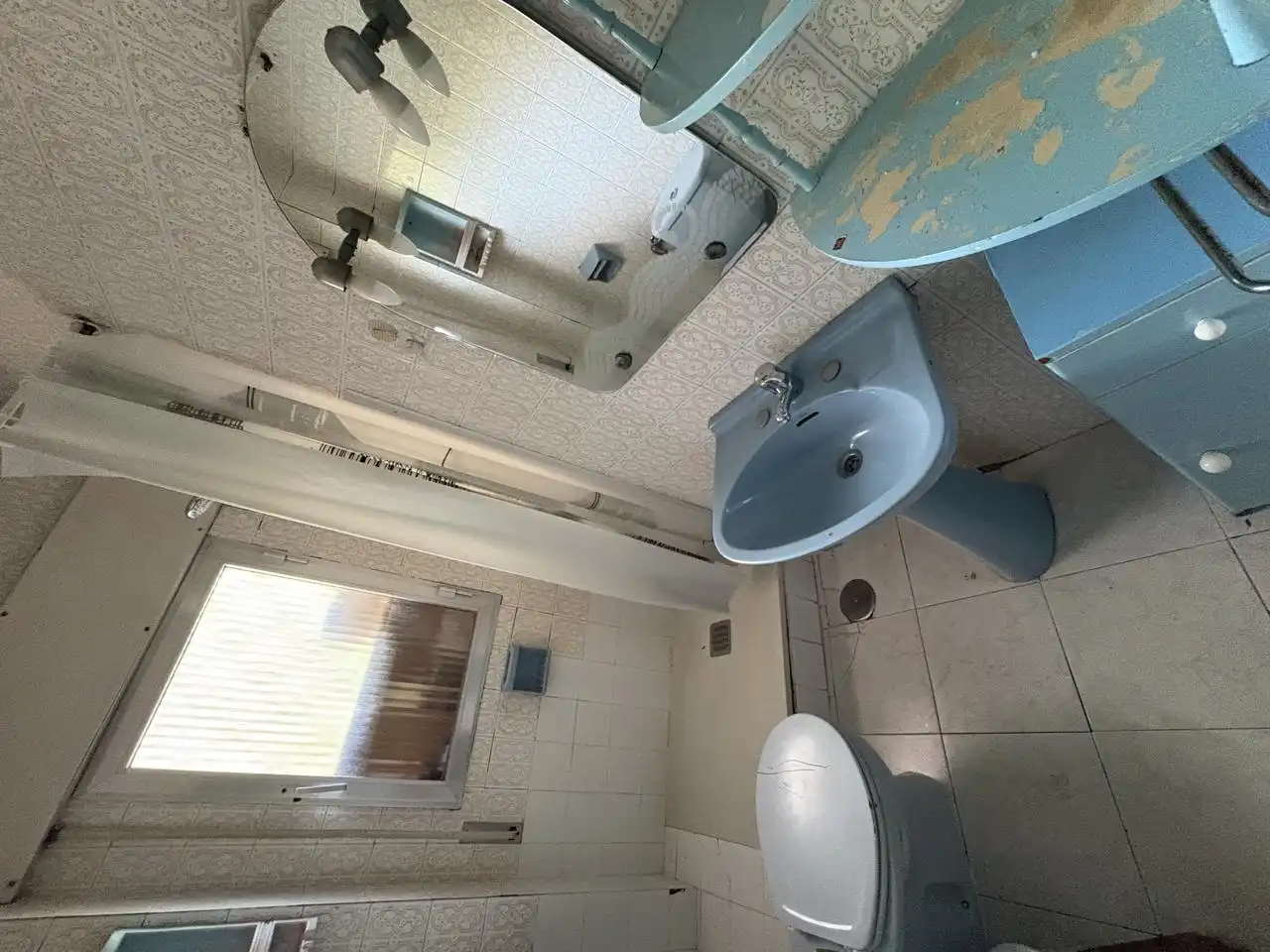 Bathroom of Ground floor for sale in Hortaleza
